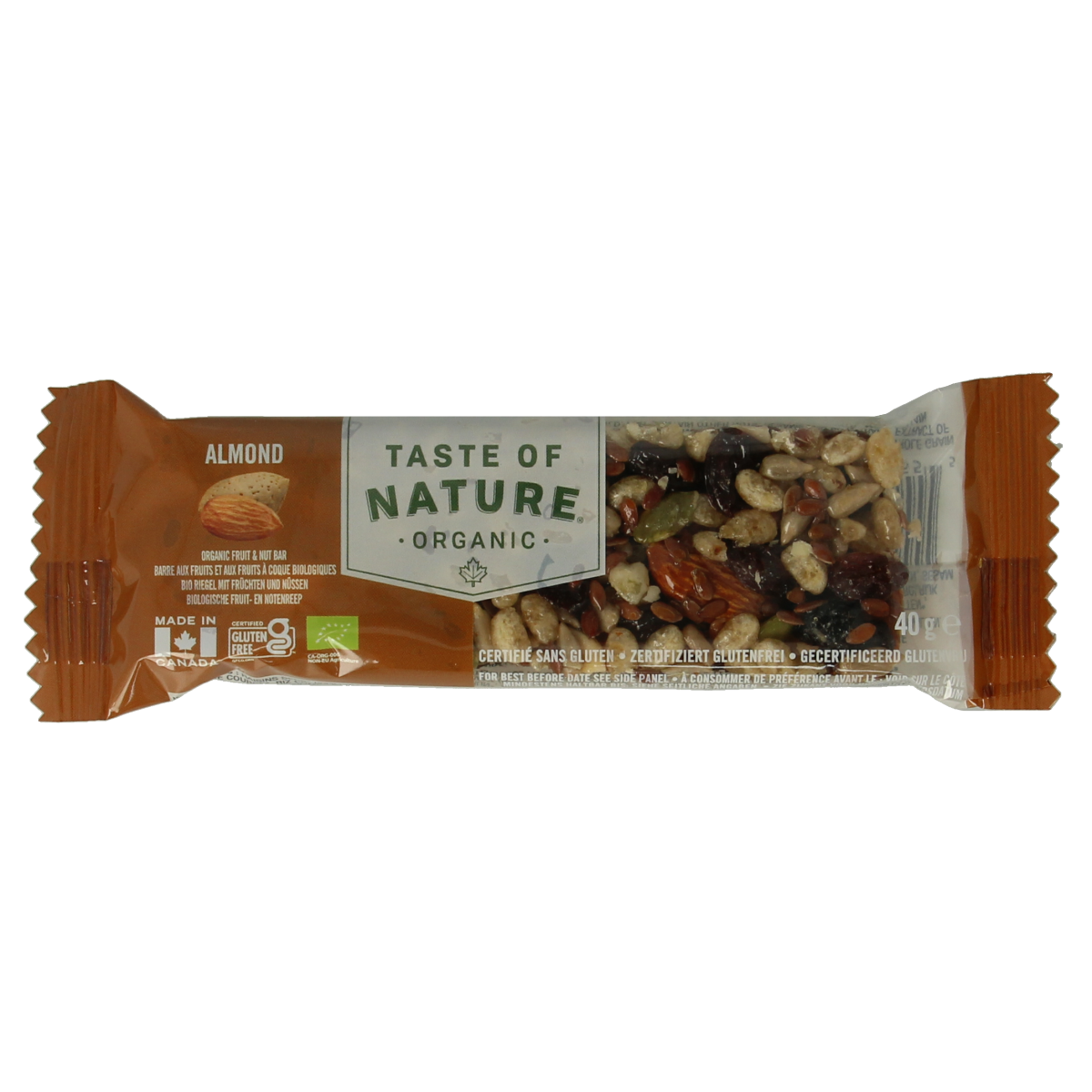 Taste Of Nature almond granenreep bio snack bar, showing whole almonds and oat grains in a vibrant, natural setting.