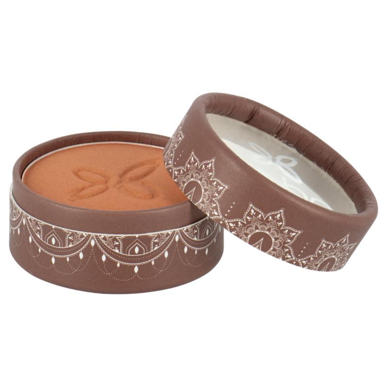 Boho Green Makeup Oasis Eyeshadow in 10g, natural green eyeshadow with a bohemian style, displayed in a compact case.