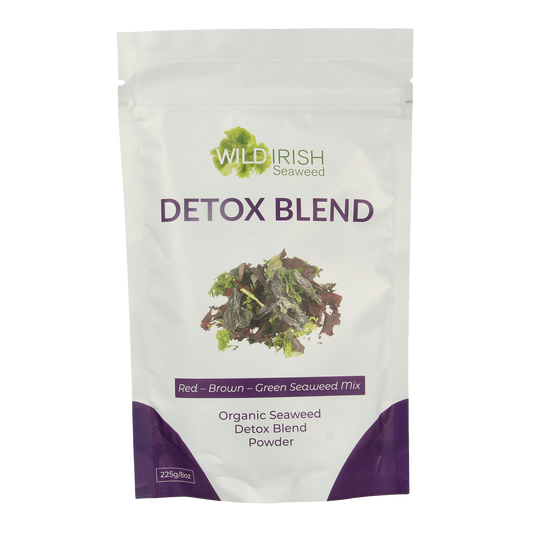 Wild Irish Detox zeewier poeder mix bio in a 225g package, herbal supplement with dried seaweed for detox and health.