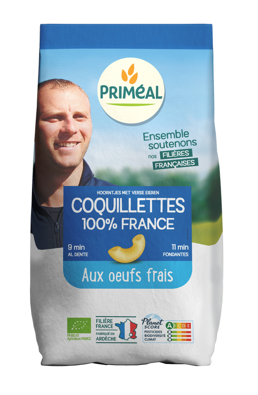 Primeal organic macaroni pasta with fresh eggs, 500 grams, showing uncooked pasta on a white background.