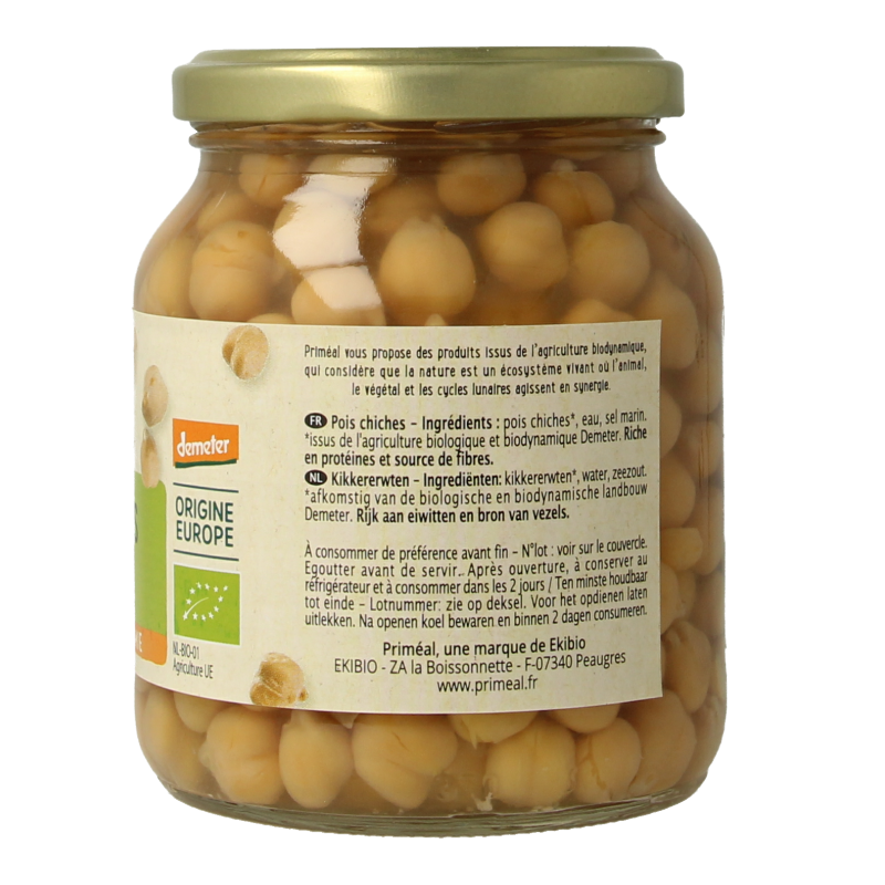 Primeal Demeter organic chickpeas in 350g package, displayed with fresh vegetables and fruits on a rustic wooden table.