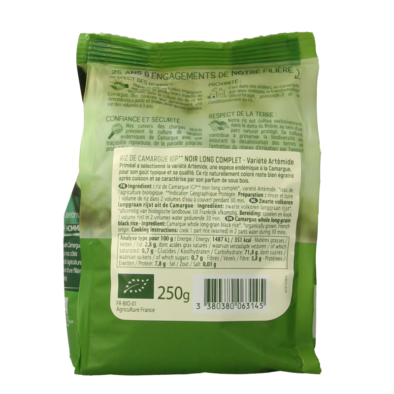 Primeal Zwarte volkoren langgraan Camargue bio pasta in 250g package, showcasing dark whole grain rice.