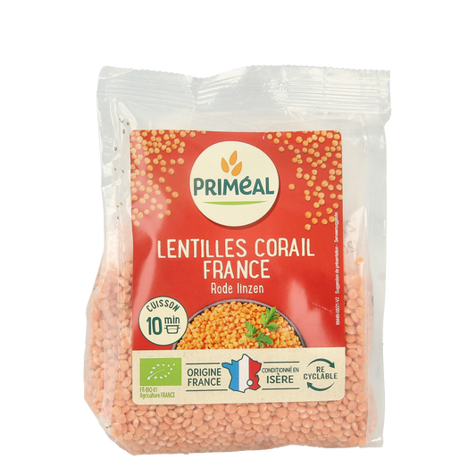 Primeal Rode linzen bio 250g, organic red lentils in a clear package, ready for cooking or soup preparation.
