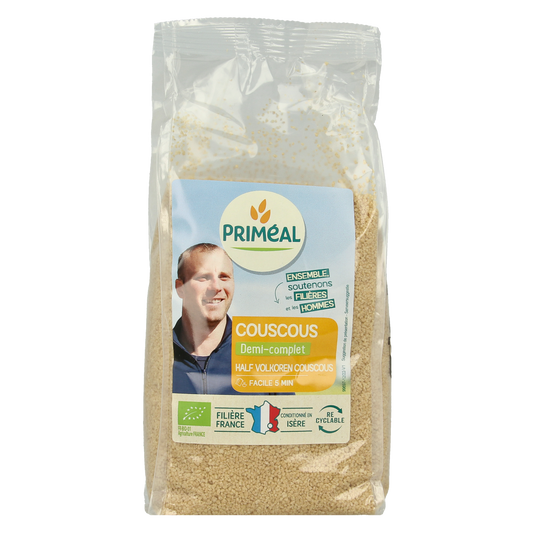 Primeal organic whole wheat couscous in a 500g package, pasta and rice product with a light, textured appearance.