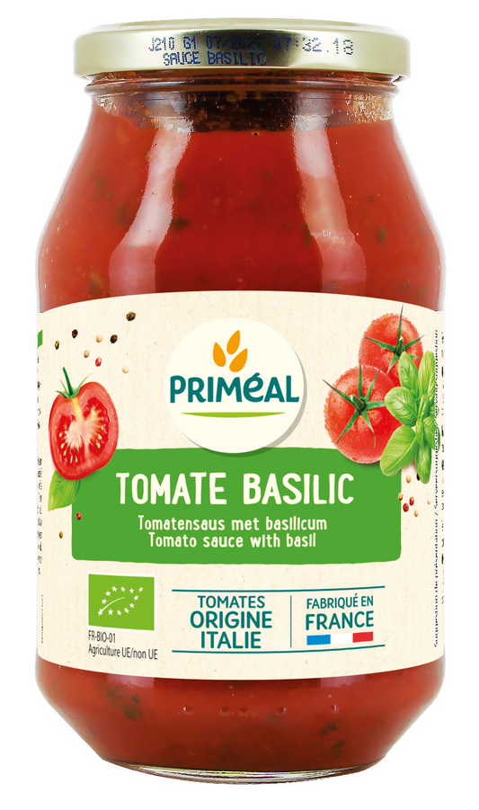 Primeal tomato basil pasta sauce in 510g jar, organic sauce for pasta and cooking, with fresh tomato and basil ingredients.