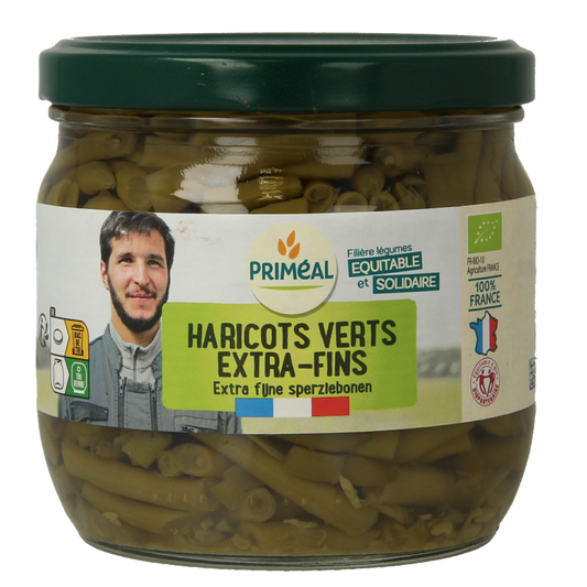 Primeal organic fine green beans (haricots verts) in a 330g package, fresh and vibrant, ideal for healthy vegetable dishes.