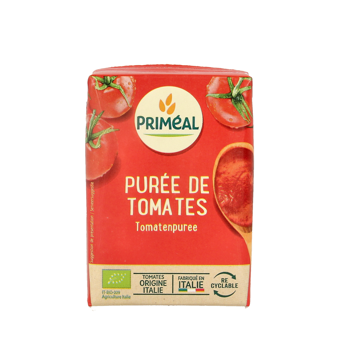 Primeal organic tomato passata in 200g jar, smooth red tomato puree for cooking, made with fresh, natural ingredients.