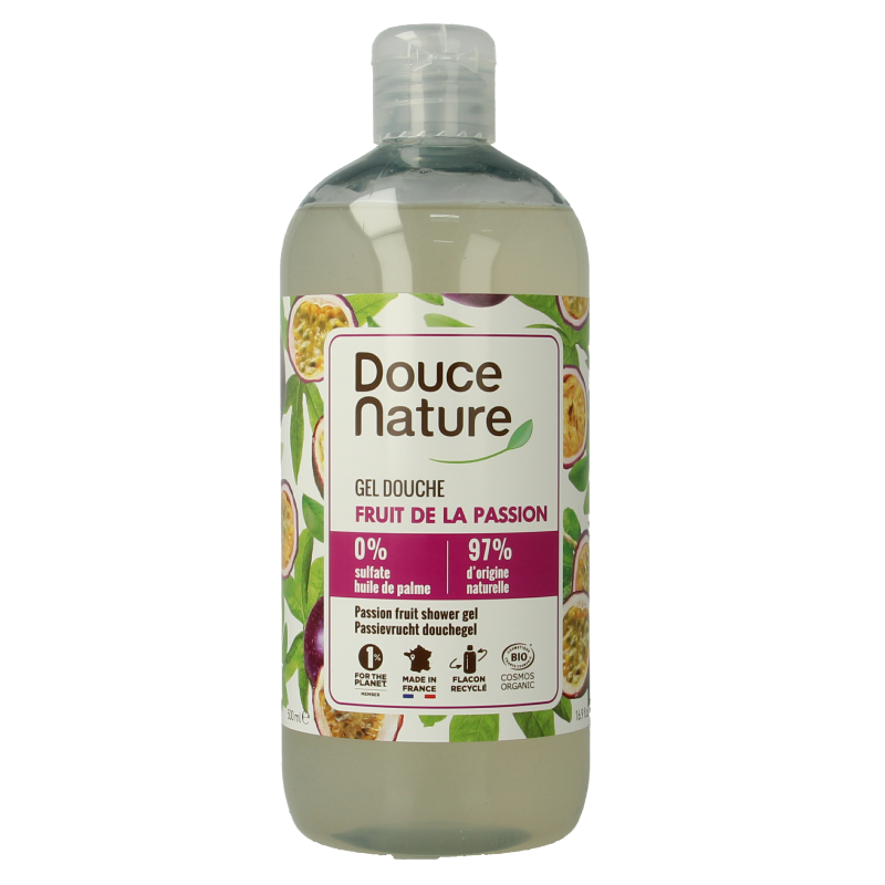 Douce Nature passiefruit douchegel in 500ml bottle, natural soap and body wash with passionfruit scent, for gentle cleansing.