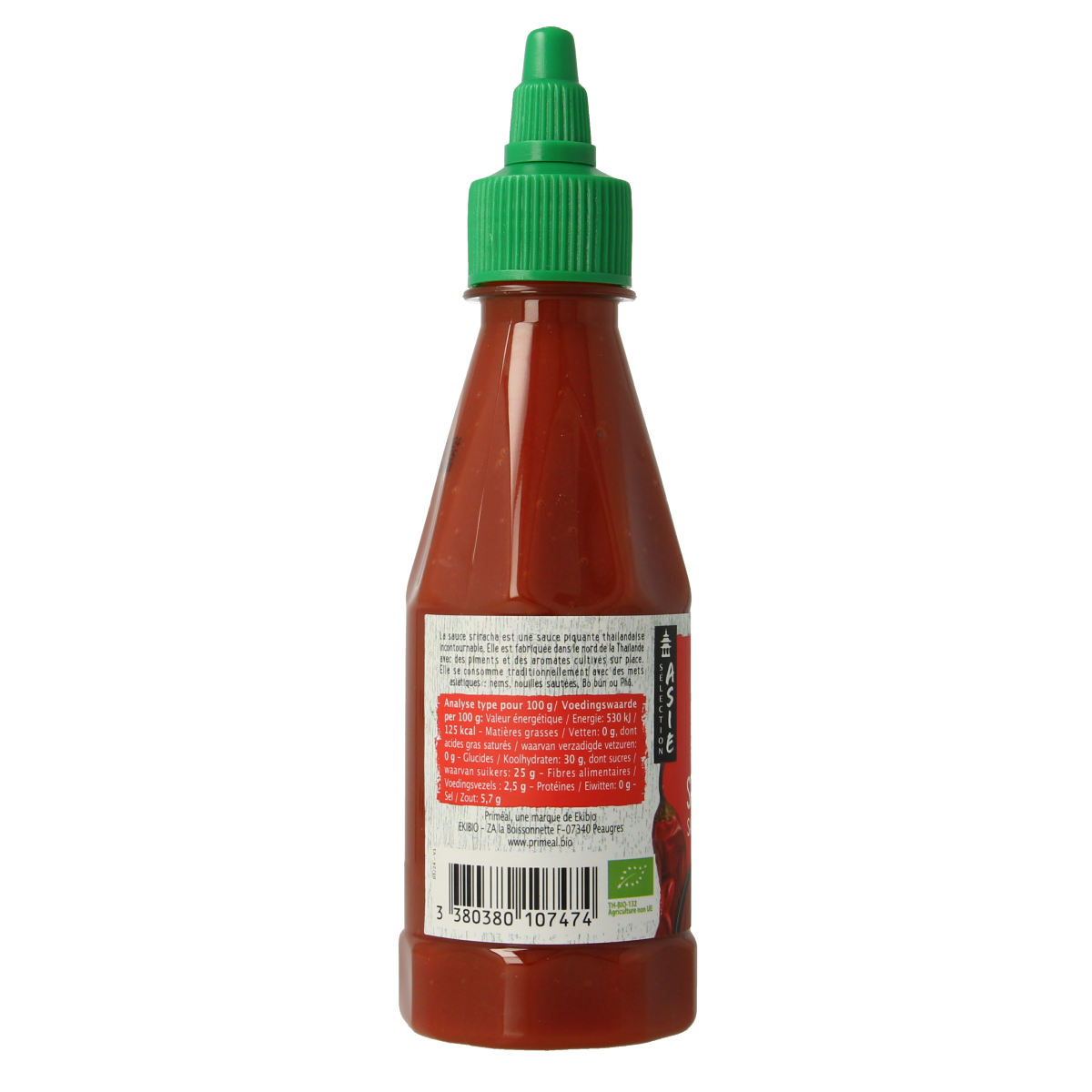 Primeal organic spicy sriracha chili sauce in a 250g bottle, ideal for enhancing dishes with bold, fiery flavor.