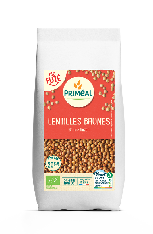 Primeal organic brown lentils in a 500g package, fresh and dried legumes, suitable for healthy cooking and plant-based meals.