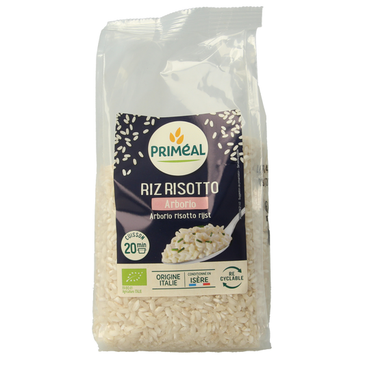 Primeal organic Arborio white risotto rice in a 500g package, ideal for making creamy risotto dishes.