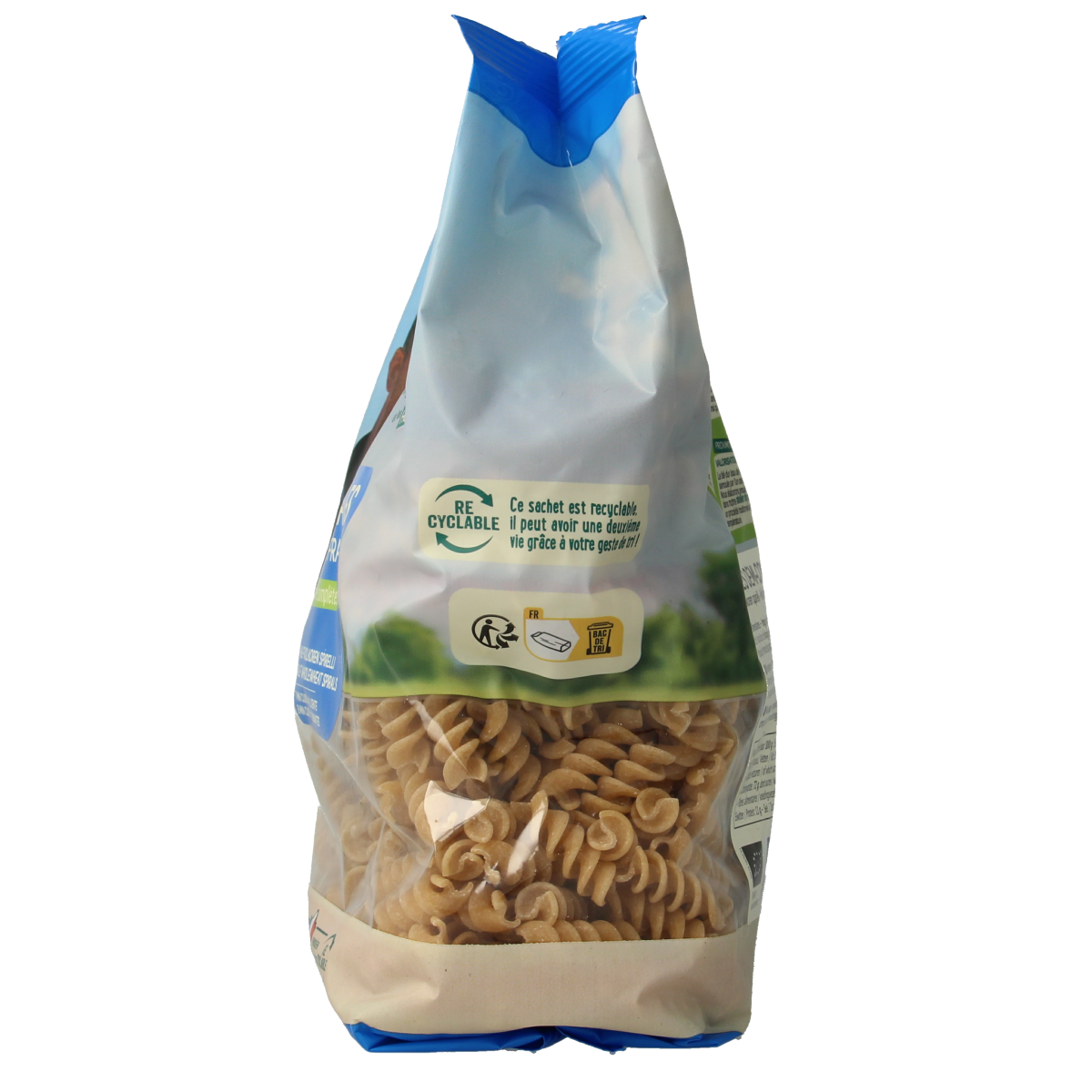 Primeal organic whole wheat spiral pasta in a 500g package, showcasing the product's shape and packaging.