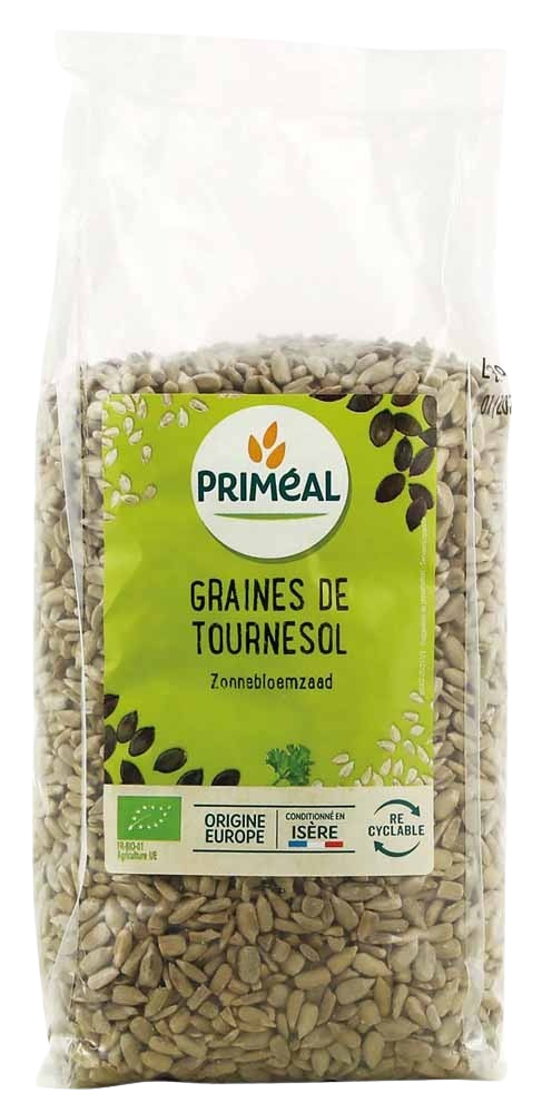 Primeal organic raw sunflower seeds in a 500g package, showcasing whole, natural sunflower seeds for superfood use.