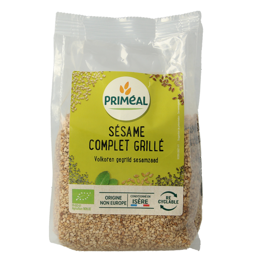 Primeal organic whole wheat grilled sesame seeds in a 250g package, raw superfood with visible sesame seeds on a natural background.