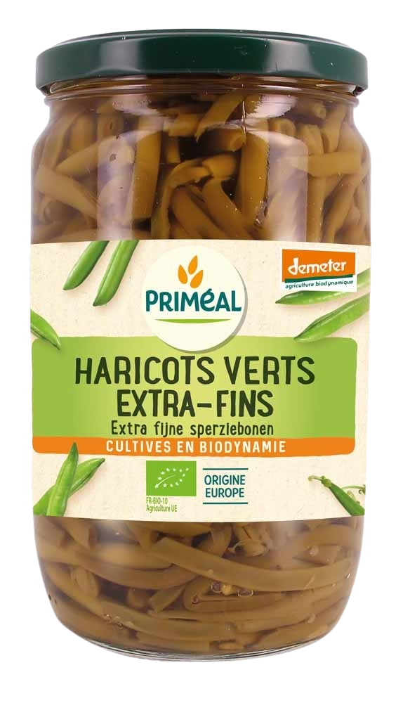Primeal organic green beans (haricots verts) in a 690g package, fresh and vibrant, part of vegetable and fruit selection.