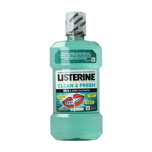 Listerine Clean & Fresh mouthwash bottle, 500ml, in clear plastic with label, showing the Listerine branding and cap.