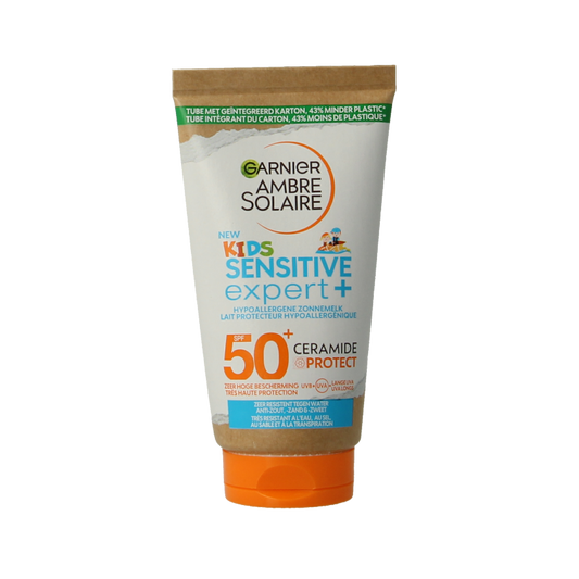 Ambre Solaire Kids on the go SPF50+ sun lotion bottle, 50ml, suitable for children, with sun protection for outdoor activities.