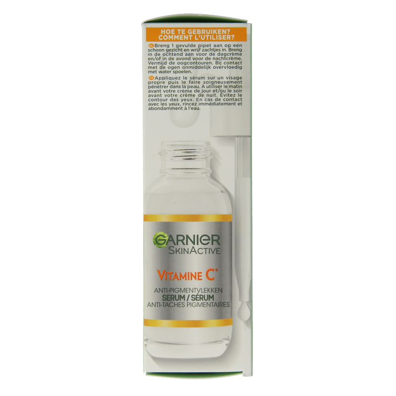 Garnier SkinActiv VitC anti-dark spot serum for face, 30ml bottle with brightening skincare formula.