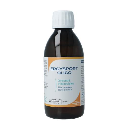 Nutergia Ergysport Oligo mineral supplement in a 450g container, showing the label and product packaging.