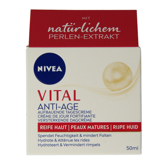 Nivea Vital anti-rimpel gezichtsverzorging dagcrème in 50ml jar, showing the cream's texture and Nivea branding.