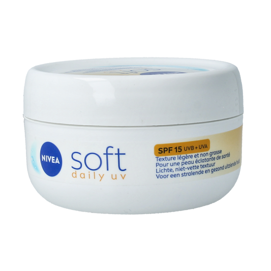 Nivea Bodycreme Soft daily UV SPF15 body lotion in 200ml bottle, moisturizing body care with sun protection.