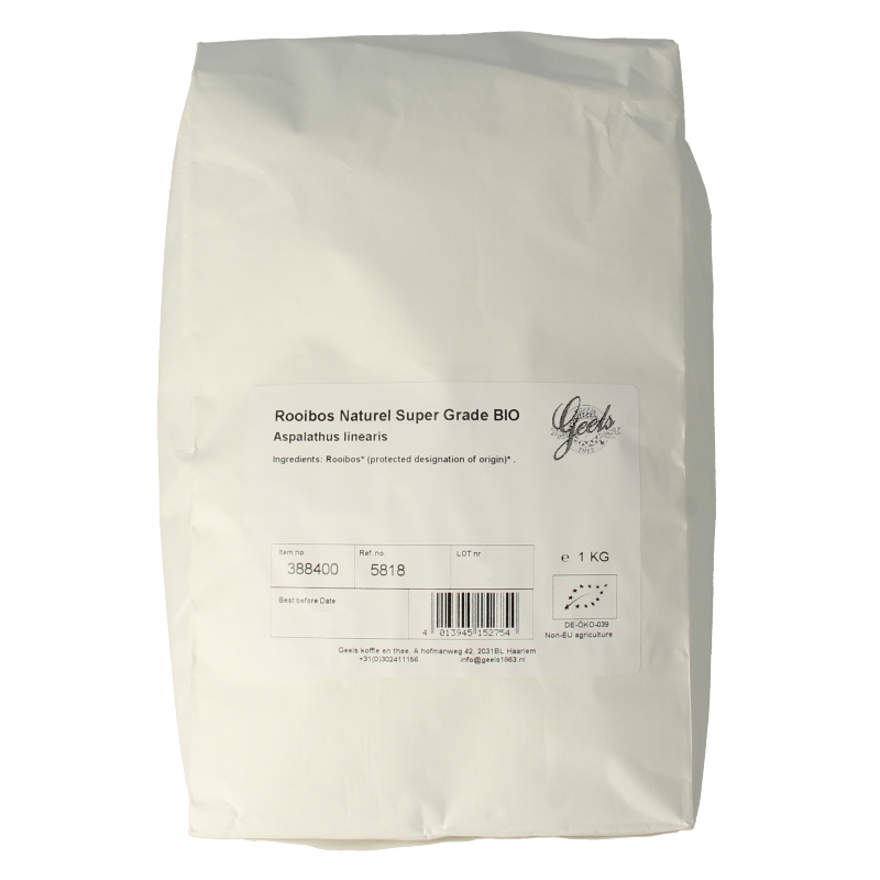 Organic Geels Rooibos tea in a 1kg package, showcasing dried reddish-brown rooibos leaves in a natural setting.