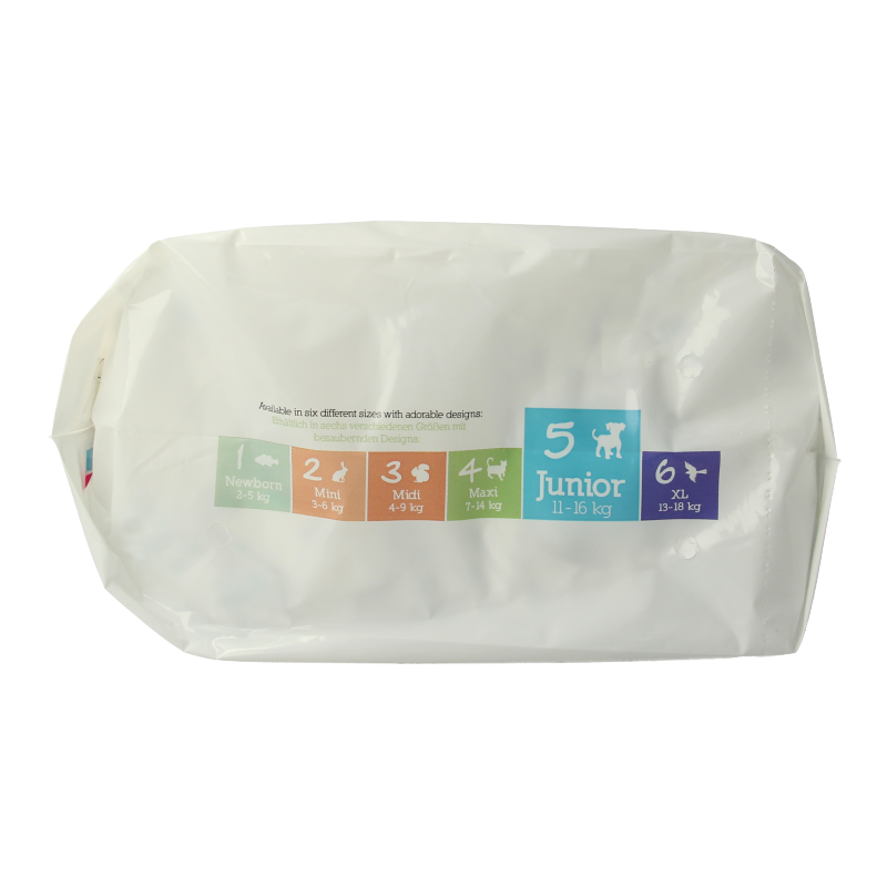 Moltex Pure & Nature junior baby diapers, pack of 25, with soft, natural materials for comfortable baby wear.