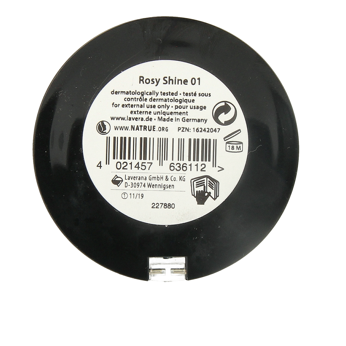 Lavera Natural Glow Highlighter Rosy Shine 01 makeup with rosy, luminous finish, 4.5 grams, highlighting cheeks and face.