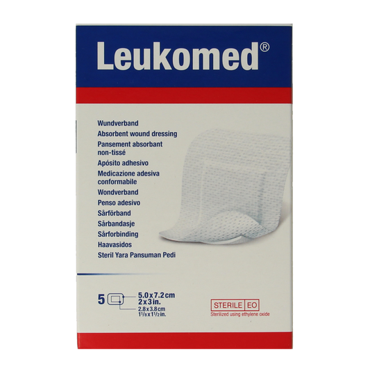 Sterile Leukomed wound dressing in 7.2 x 5cm size with five adhesive bandages from the Leukomed brand.