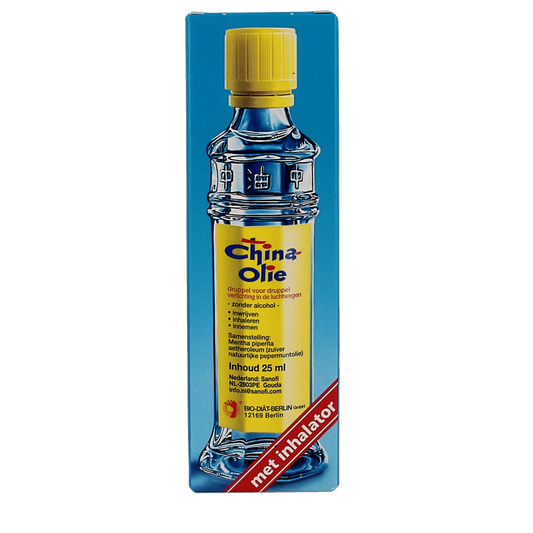 Chinaolie China olie herbal supplement bottle, 25ml, with herbal ingredients, in a clear container, emphasizing natural herbal preparation.