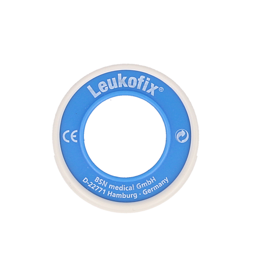 Leukofix Hechtpleister 5m x 2.5cm adhesive bandages, 1 pack, for wound care and skin protection.