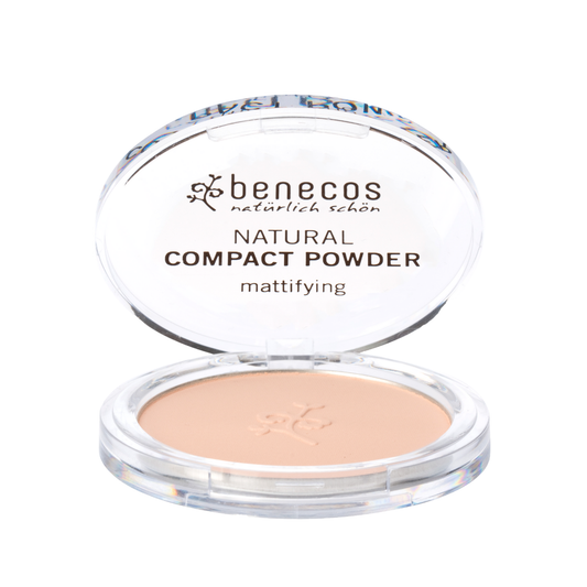 Benecos Natural Beauty compact powder in shade Sand, 9g, with open powder case showing smooth, natural finish makeup.