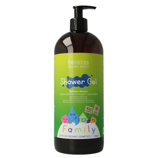 Benecos Natural Beauty showergel for family size, 950ml, in a clear bottle with a white cap, suitable for gentle hair and body cleansing.