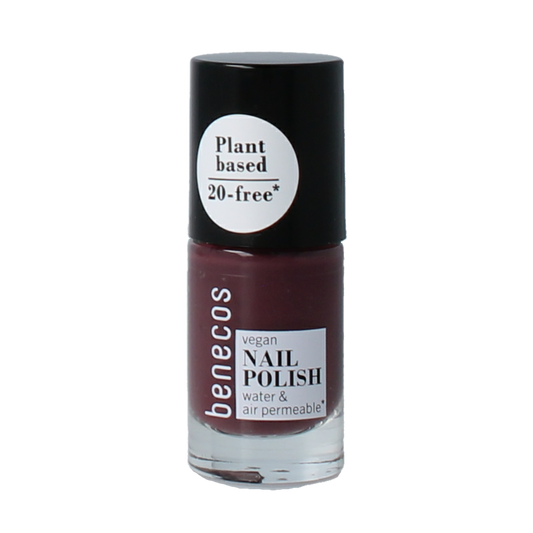 Benecos natural beauty vegan nail polish in sweet plum color, 20-free, plant-based makeup bottle, 5ml.