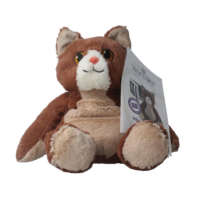 Warmies Kat kruiken in beige, seated with paws visible, soft fabric, and cozy appearance for warmth and comfort.