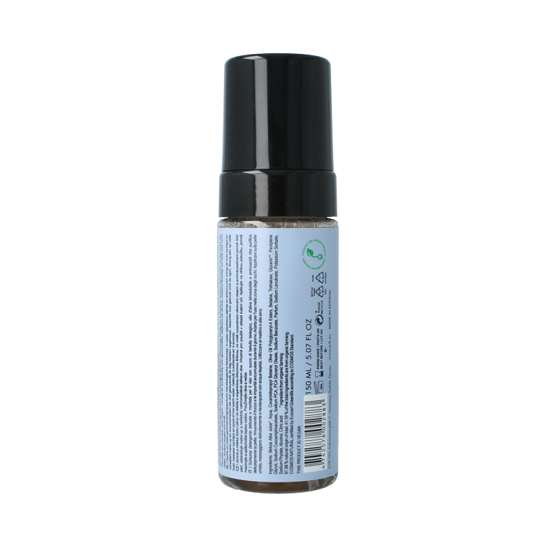 Joik Organics Moisture Magnet facial cleansing foam in 150ml, gentle facial cleanser for hydrating skin care.