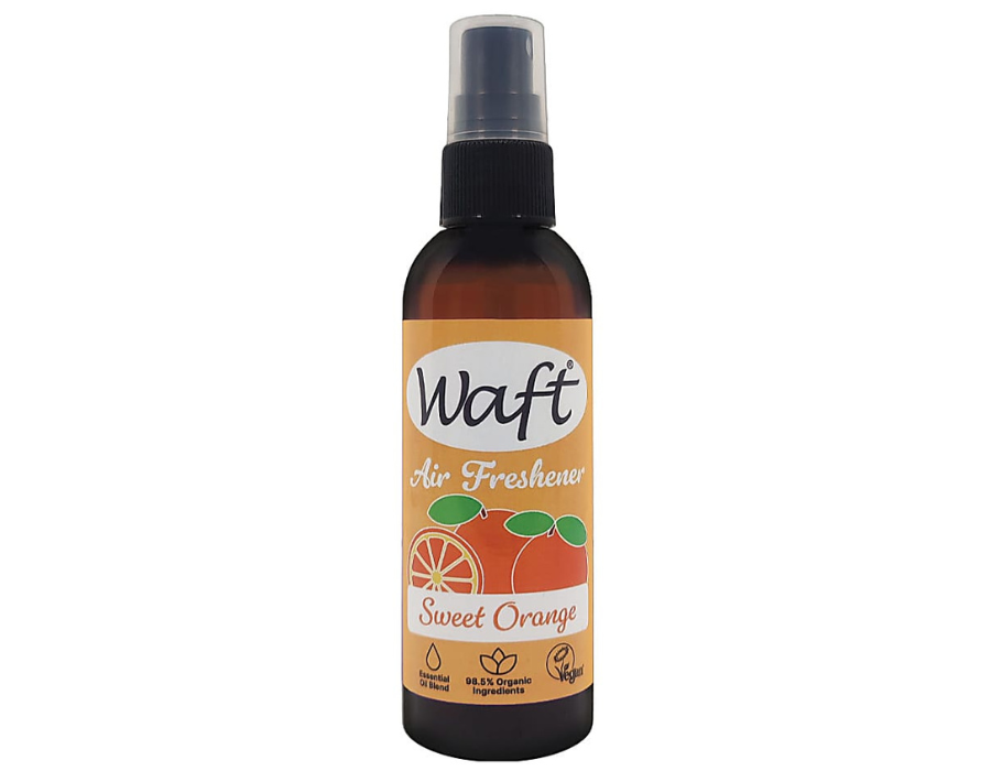 Waft sinaasappel luchtverfrisser spray bottle, 100ml, in a sleek container with orange citrus label, for freshening indoor spaces.