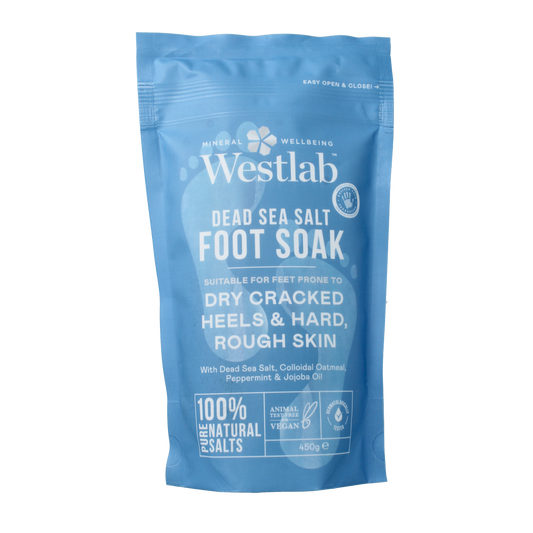 Westlab foot soak with Dode Zeezout, 450g, in a clear container, ideal for foot care and relaxation.