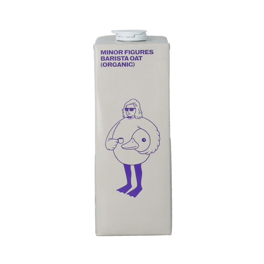 Minor Figures Oatdrink Barista Bio 1L, organic oat beverage for coffee and drinks, in a clear plastic bottle.