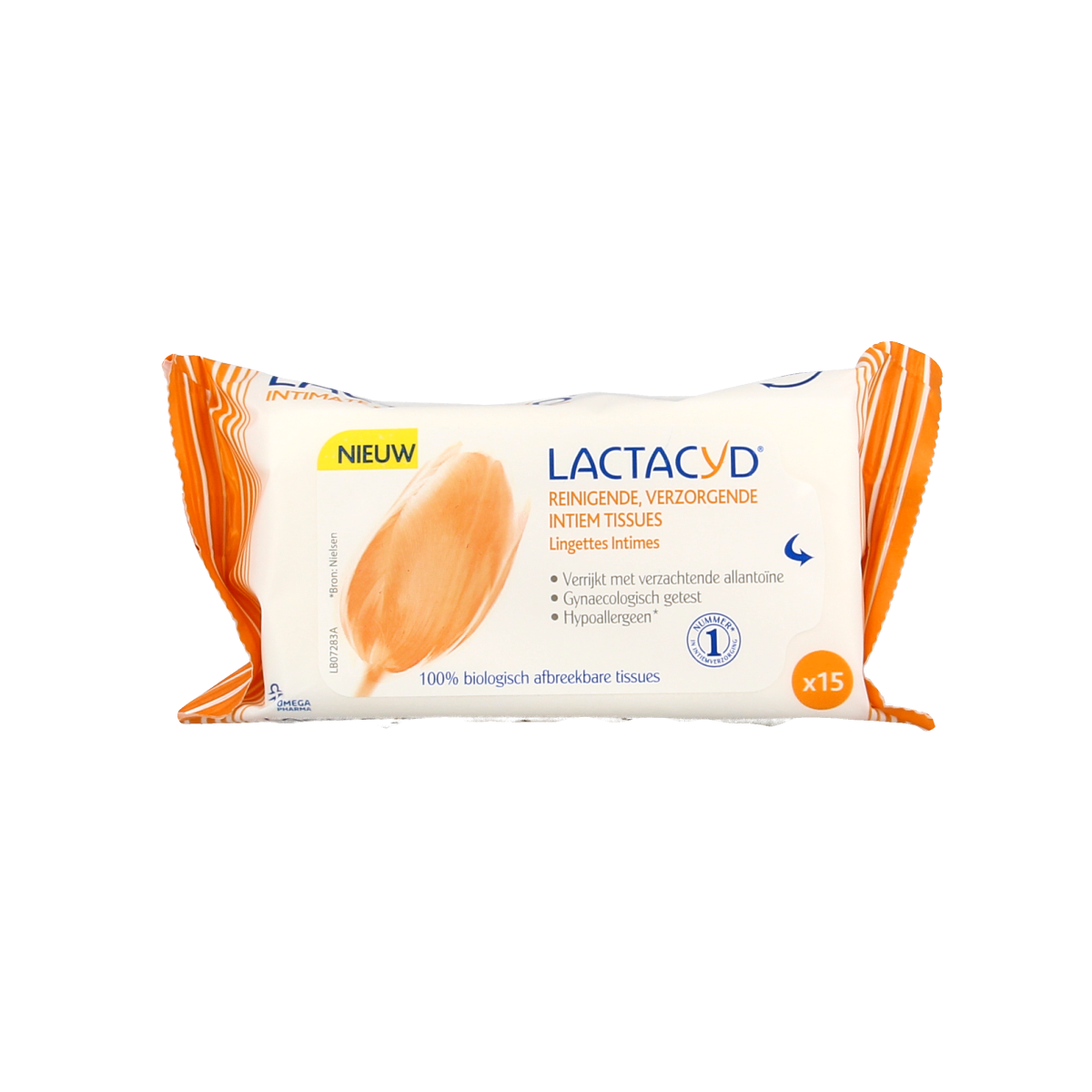 Lactacyd tissues for women's hygiene, 15-pack, soft disposable wipes with gentle cleansing properties.