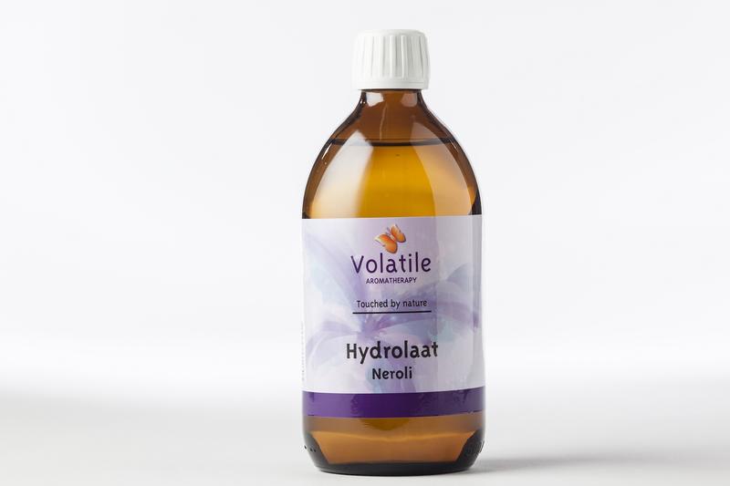 Volatile Neroli hydrolaat 500ml in a clear spray bottle, used for body care and natural skincare.