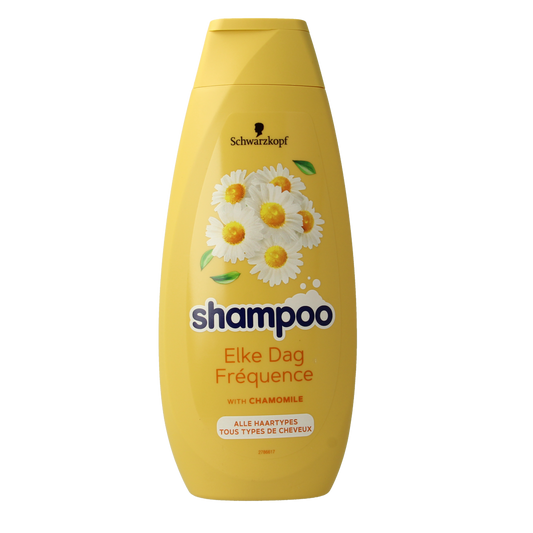 Schwarzkopf daily hair care shampoo bottle, 400ml, with label and cap visible, for healthy hair and scalp.