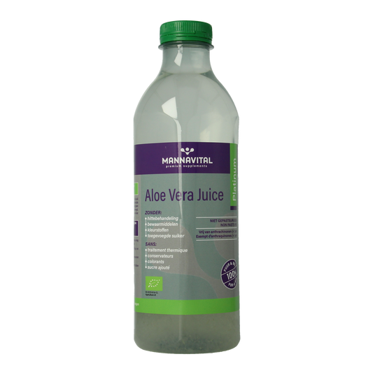 Mannavital bio Aloe Vera juice in a 1-liter bottle, natural health drink with fresh aloe vera extract.