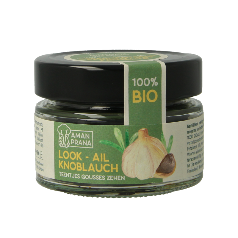 Amanprana Zwarte Knoflook Bio teentje in kruidenpreparaten packaging, showing dark garlic clove and label details.
