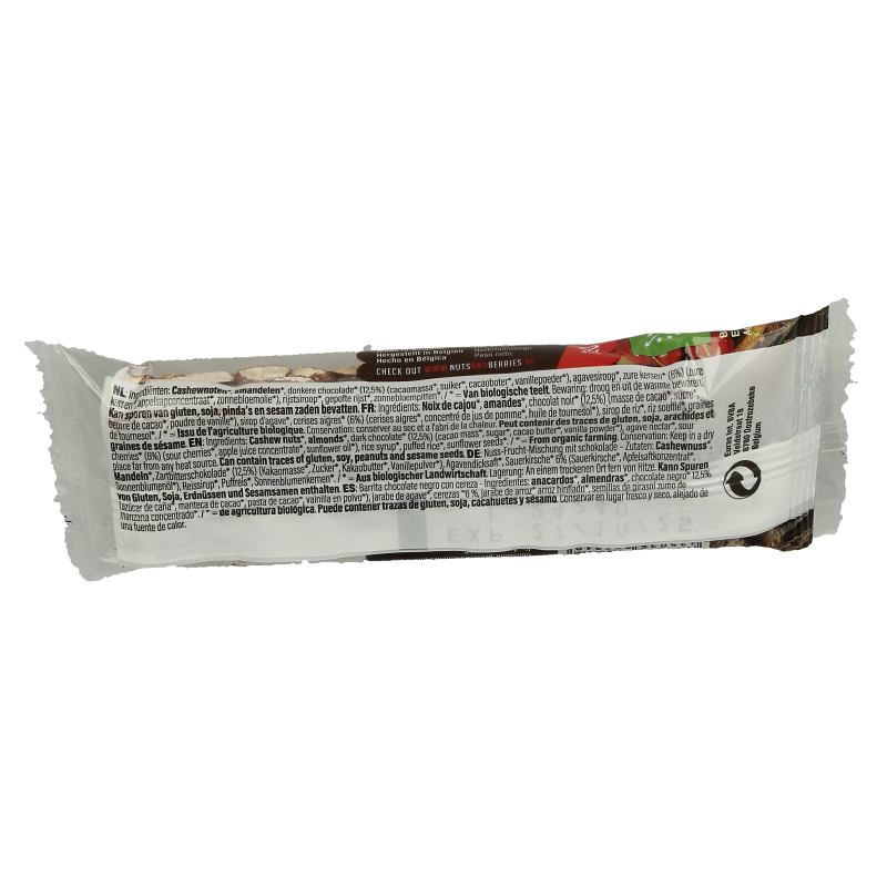 Raw Nuts & Berries Choco Sour Cherry bio superfood in a 30g package, featuring mixed nuts, berries, and chocolate elements.