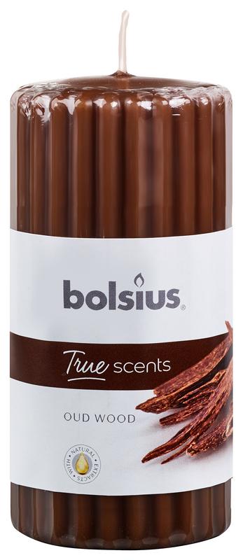 Bolsius True Scents stompkaars in old wood scent, 120/58 cm, single white candle with textured surface for cozy ambiance.