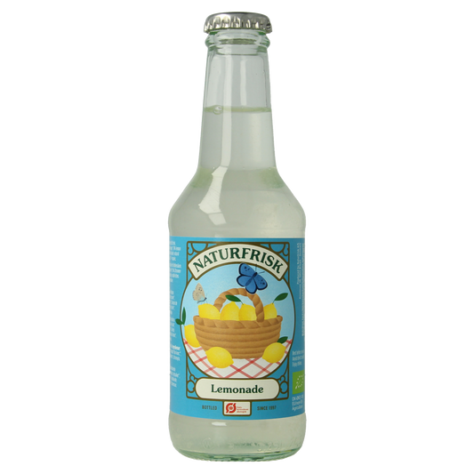 Bottle of Naturfrisk Lemonade bio with a yellow label, 250ml, sitting on a wooden surface with a lemon in the background.
