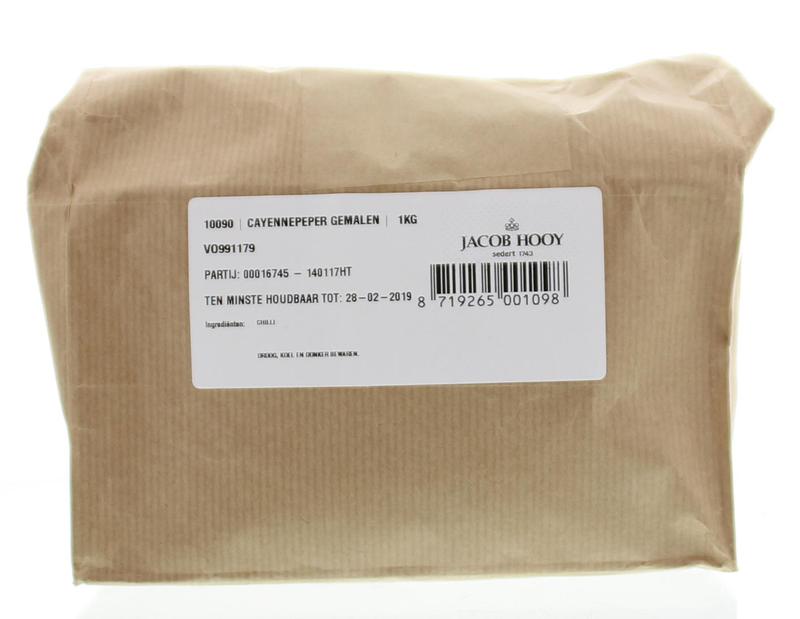 Ground cayenne pepper by Jacob Hooy in a 1kg package, suitable for spices, herbs, and cooking.
