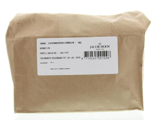 Ground cayenne pepper by Jacob Hooy in a 1kg package, suitable for spices, herbs, and cooking.
