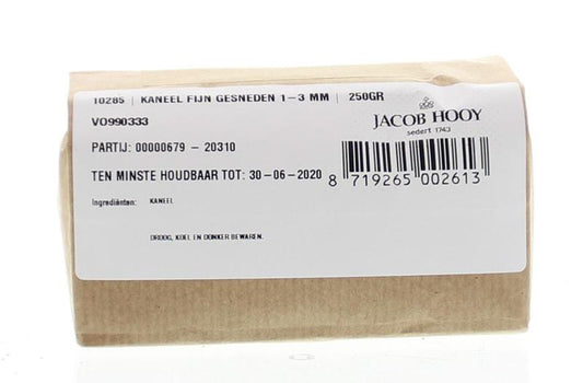 Jacob Hooy finely sliced cinnamon in a 250g package, herbal spice for cooking and baking, shown in the product image.